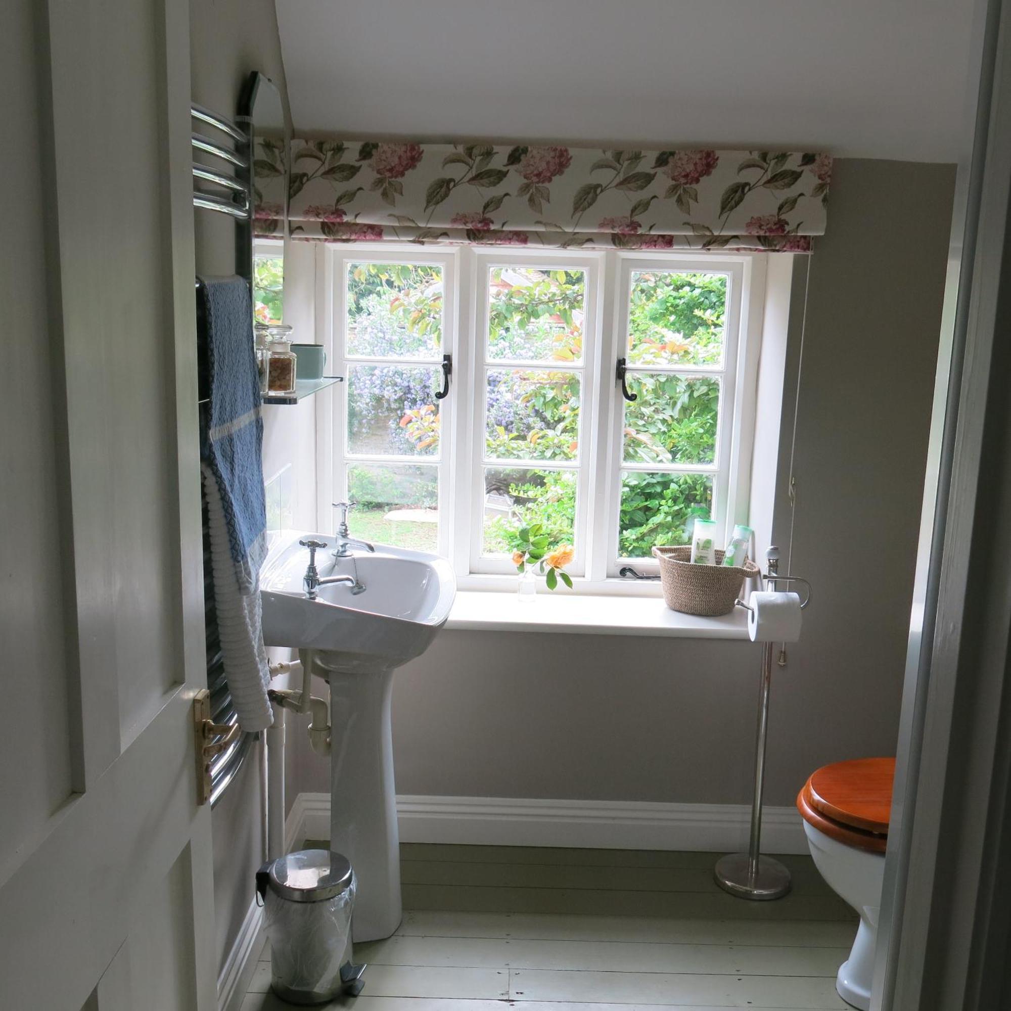 Characterful Cotswold Cottage Cirencester Eksteriør billede